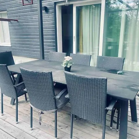 Villa Beautiful House In Peaceful Area Vantaa Exterior foto