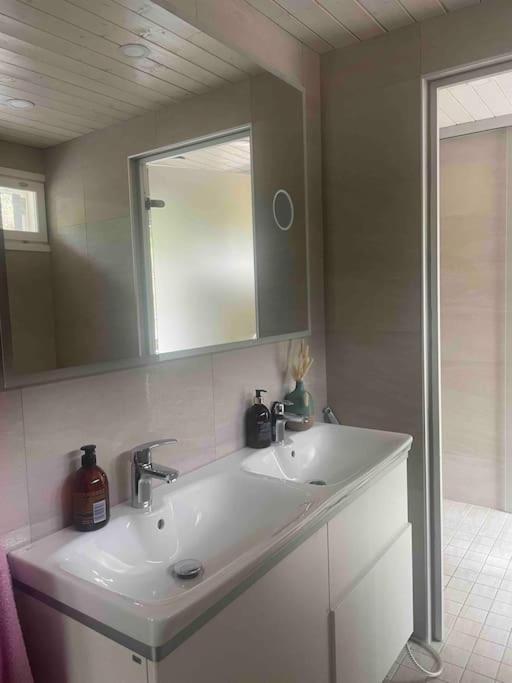 Beautiful House In Peaceful Area * Vantaa